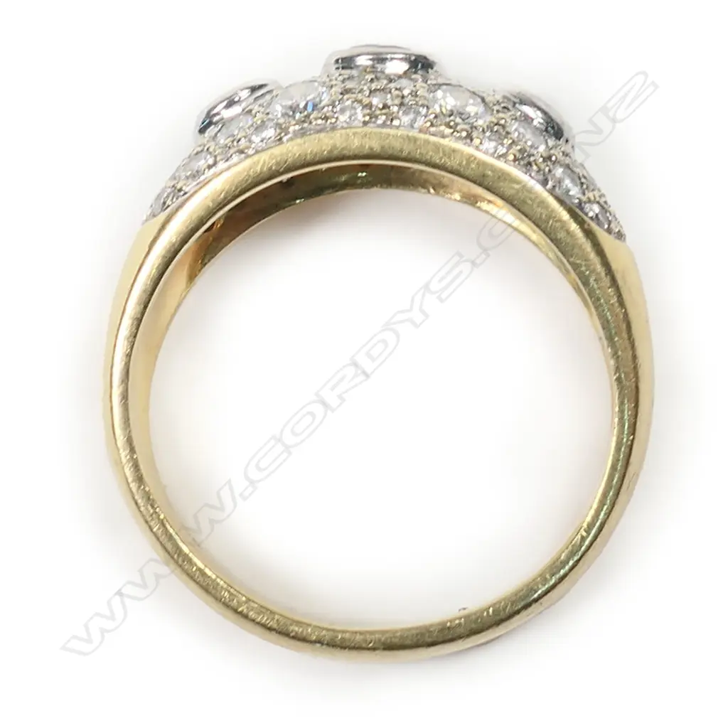 An 18ct gold, sapphire and diamond dress ring, Image 1++