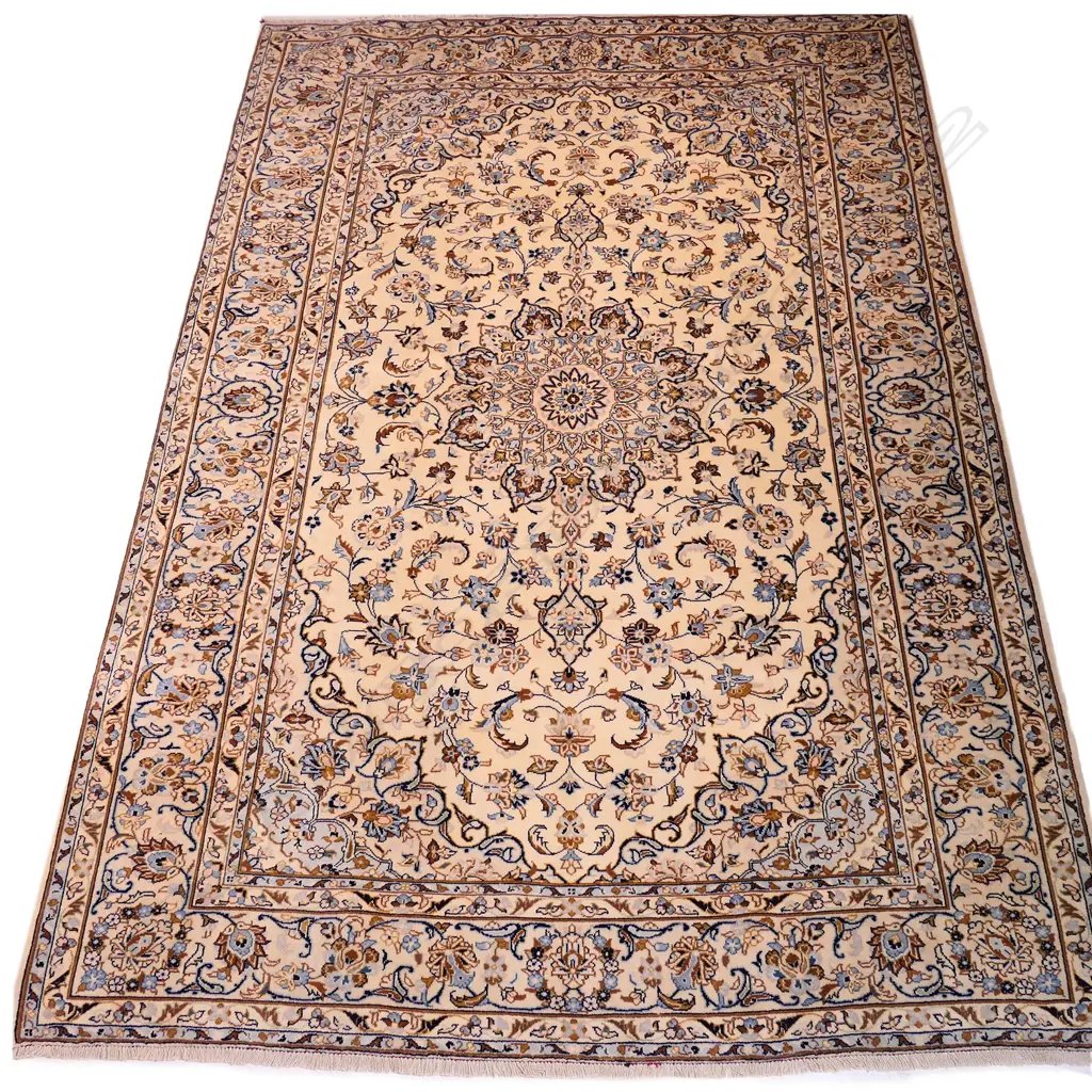 A hand-knotted Persian Kashan rug, Image 1++