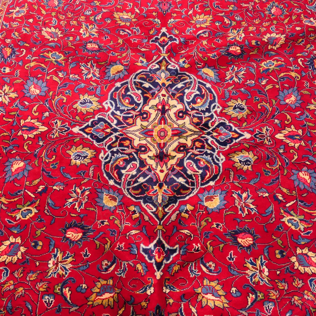 A hand knotted Sarough carpet, Image 1++