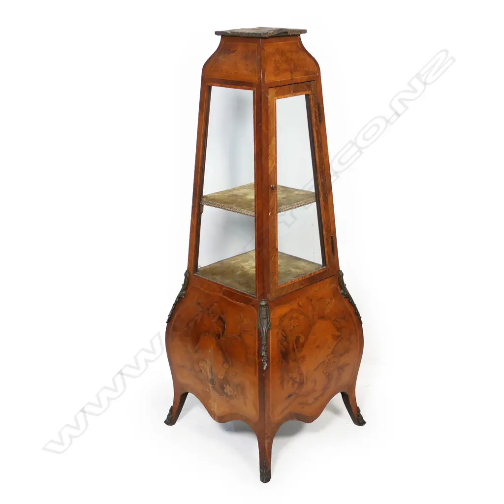 A small French vitrine, Image 1++