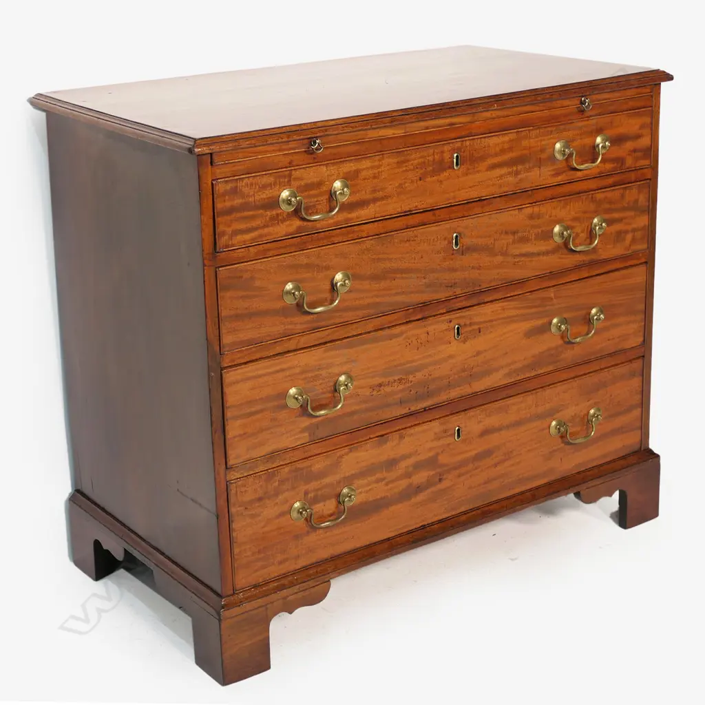 A good George lll mahogany crossbanded chest, Image 1++