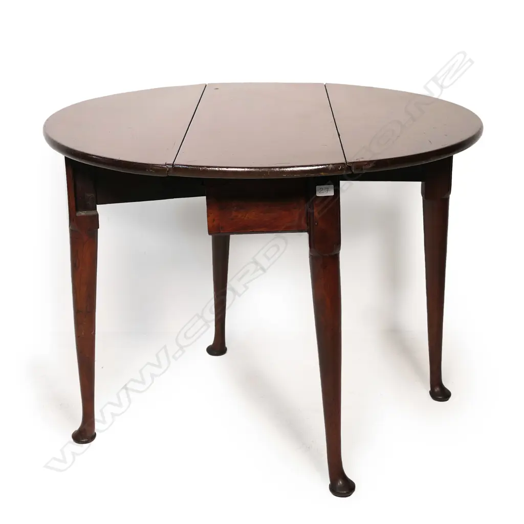 A George lll mahogany small proportion drop leaf table, Image 1++