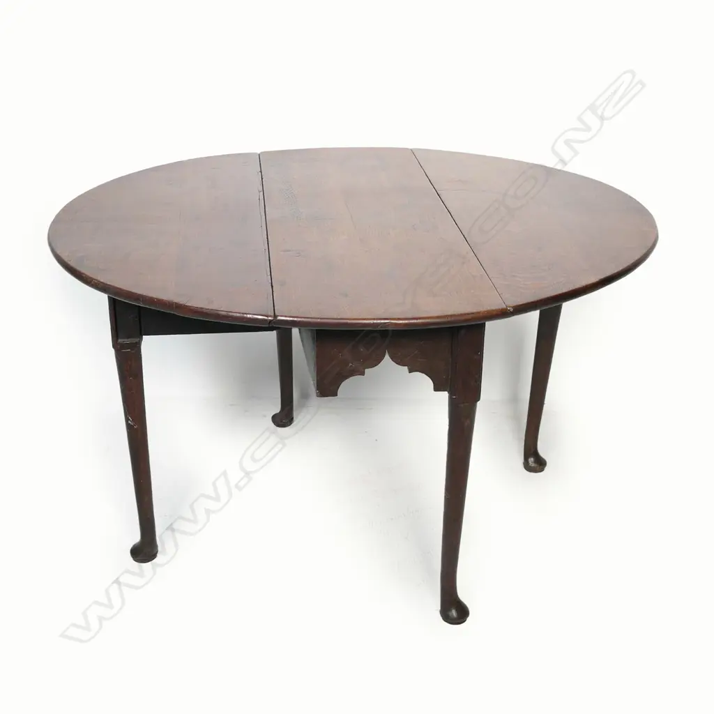 A George III oak gate leg table, Image 1++