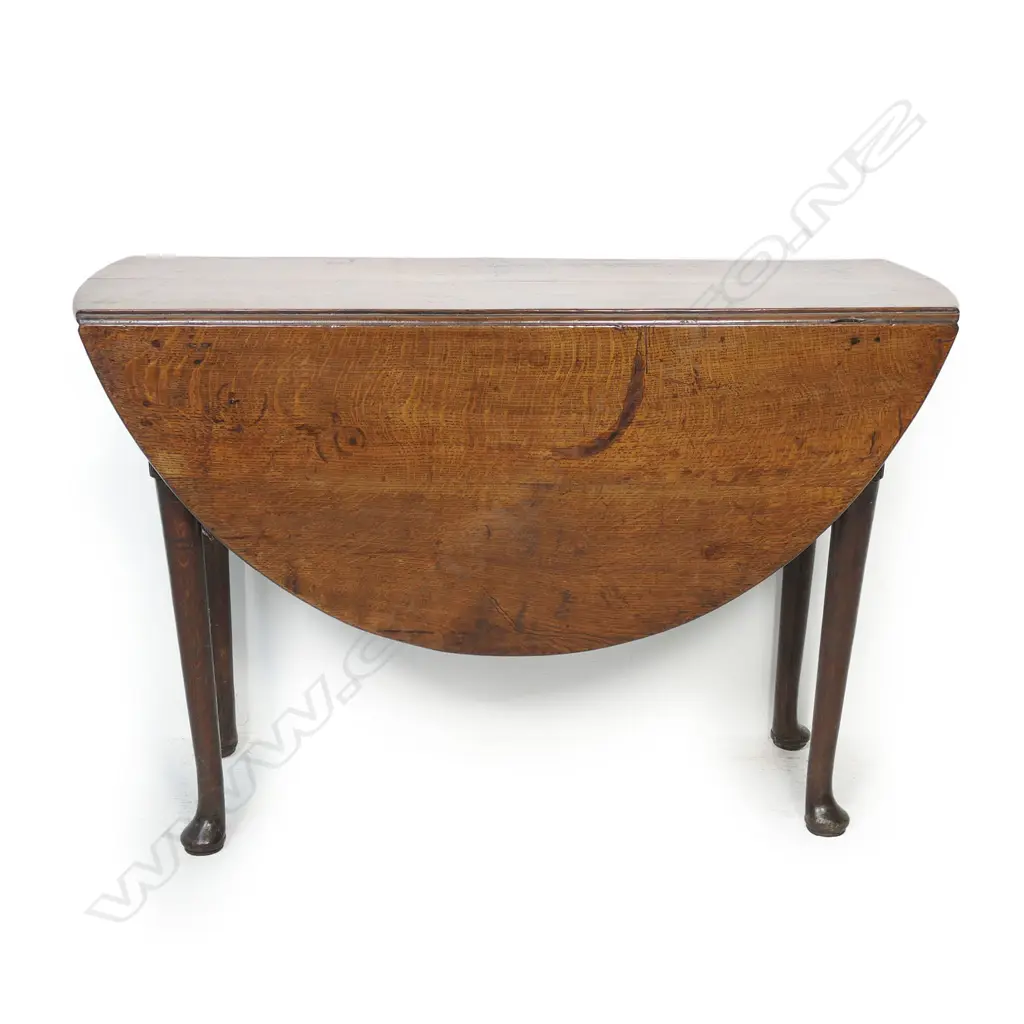 A George III oak gate leg table, Image 1++