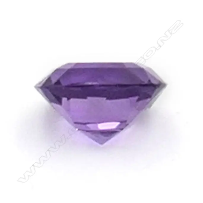 Amethyst – 4.8ct. square with round corners Image 1++