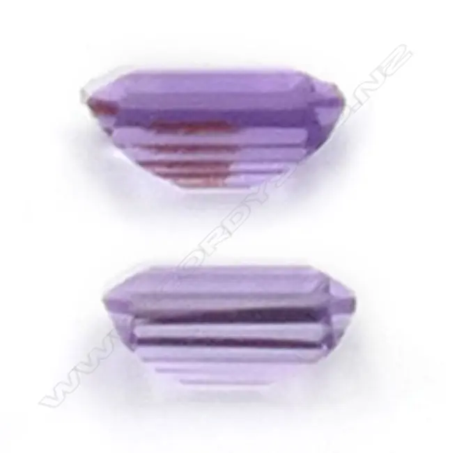 Amethyst – 4.47ct. - 2stones rectangular with corners cut Image 1++