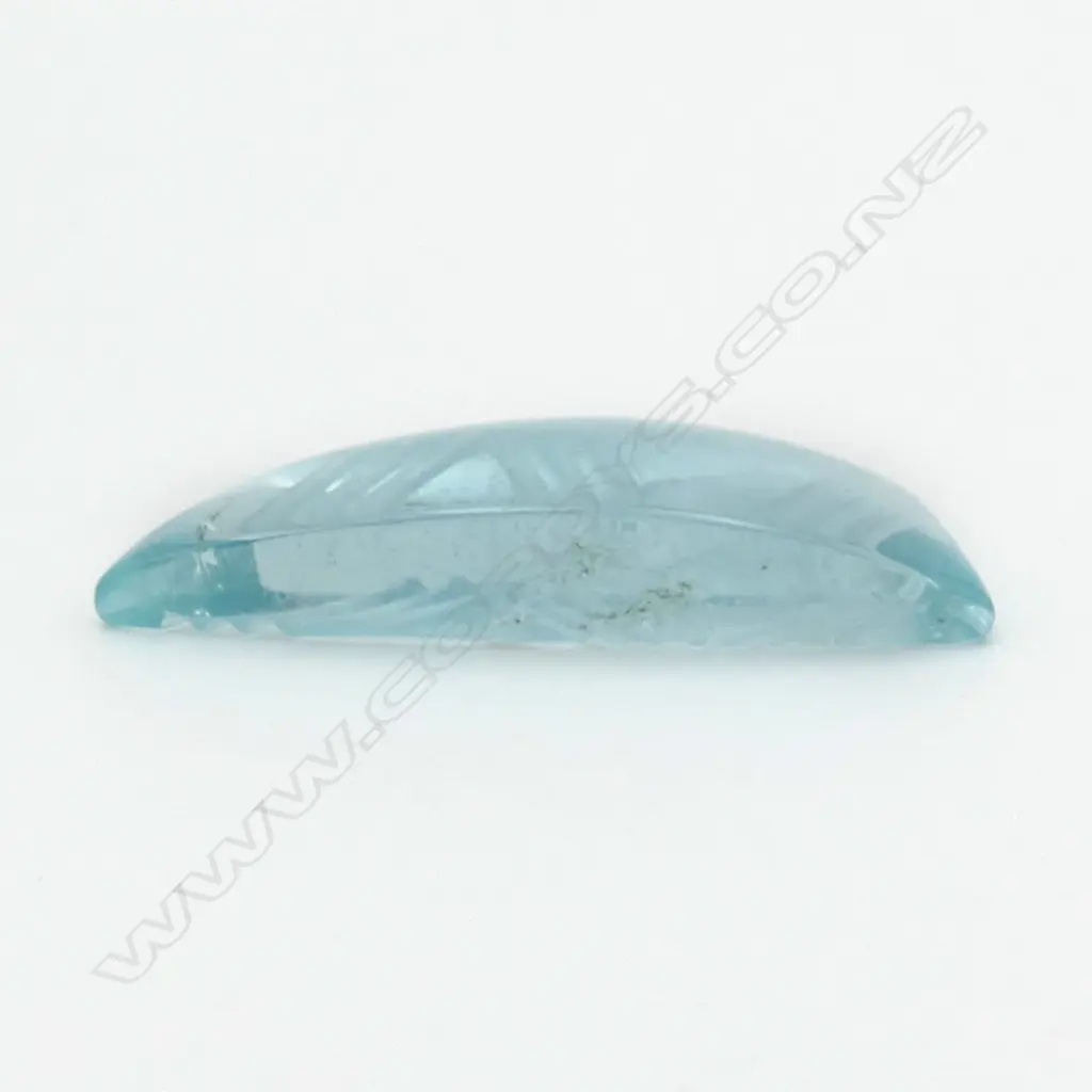 Aquamarine – 32.52ct. free form cut by Munsteiner/Germany well known by his unusual fancy cuts Image 1++