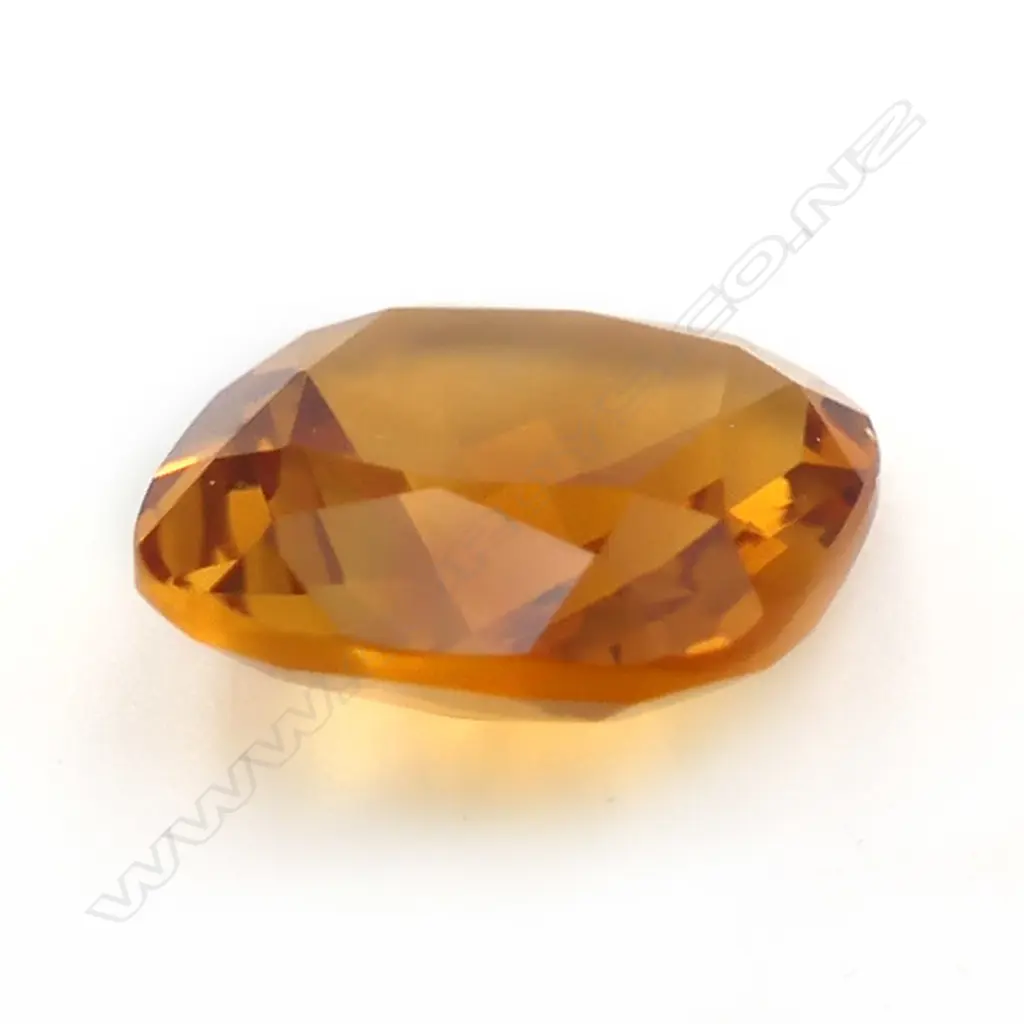 Citrine – 3.35ct. square with round corners Image 1++