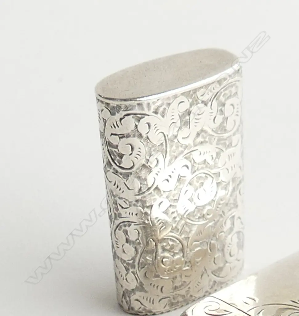 Sterling silver vesta, Birmingham 1886, 13.84gms. Image 1++