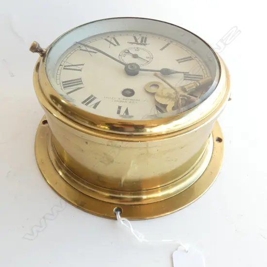 Lilley & Reynolds (London) heavy brass encased ships clock with key, Dia.205mm