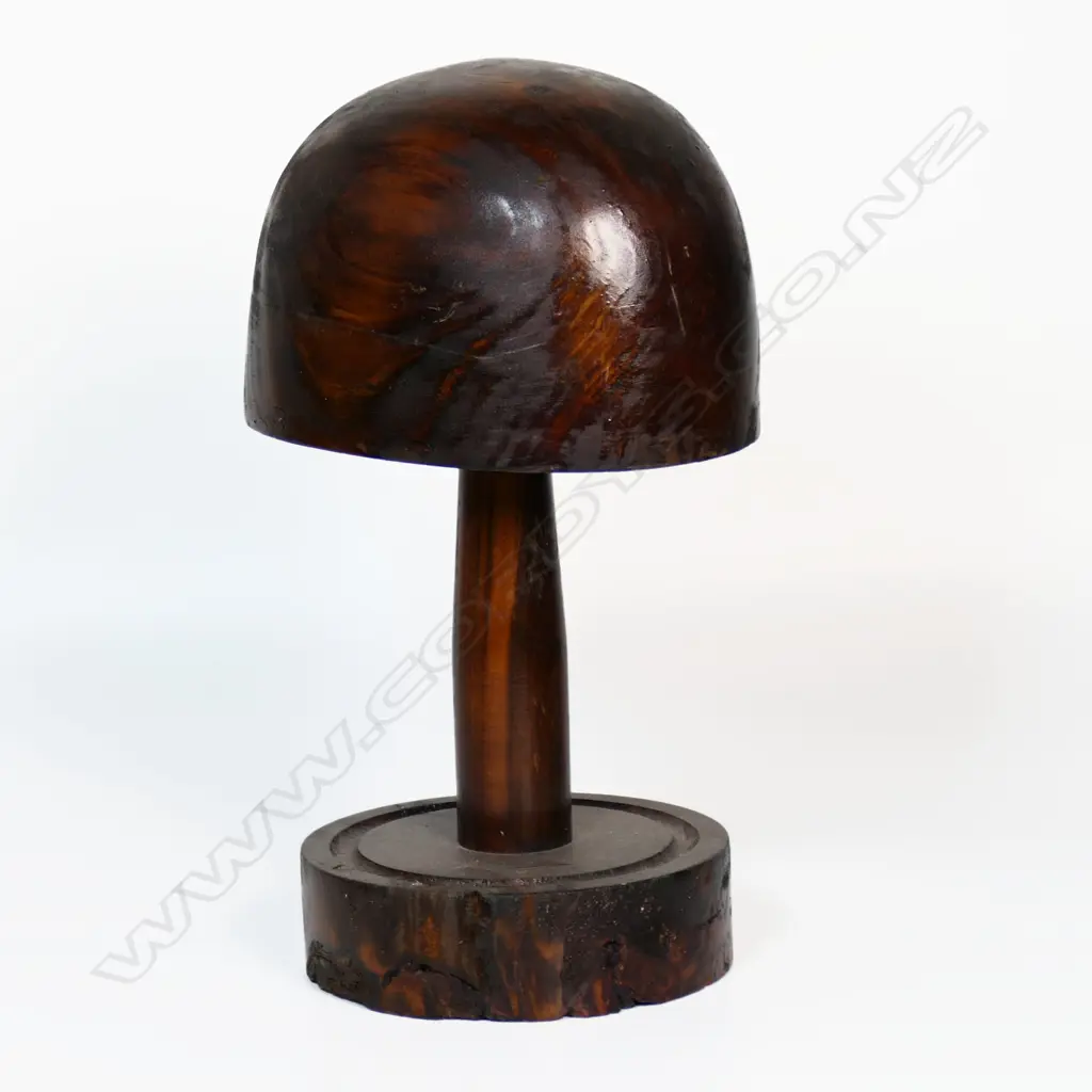 Vintage wooden hat block, H.320mm Image 1++