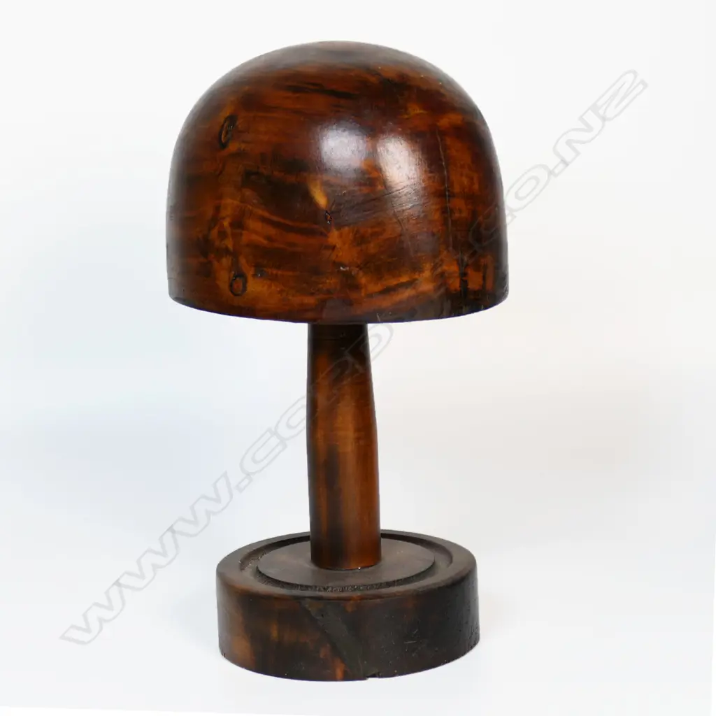 Vintage wooden hat block, H.330mm Image 1++