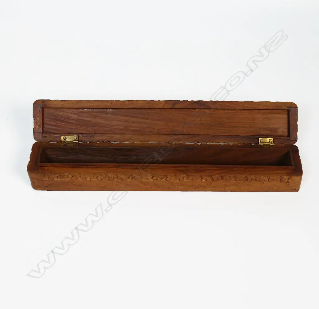Carved wooden trinket box, L.305mm Image 1++