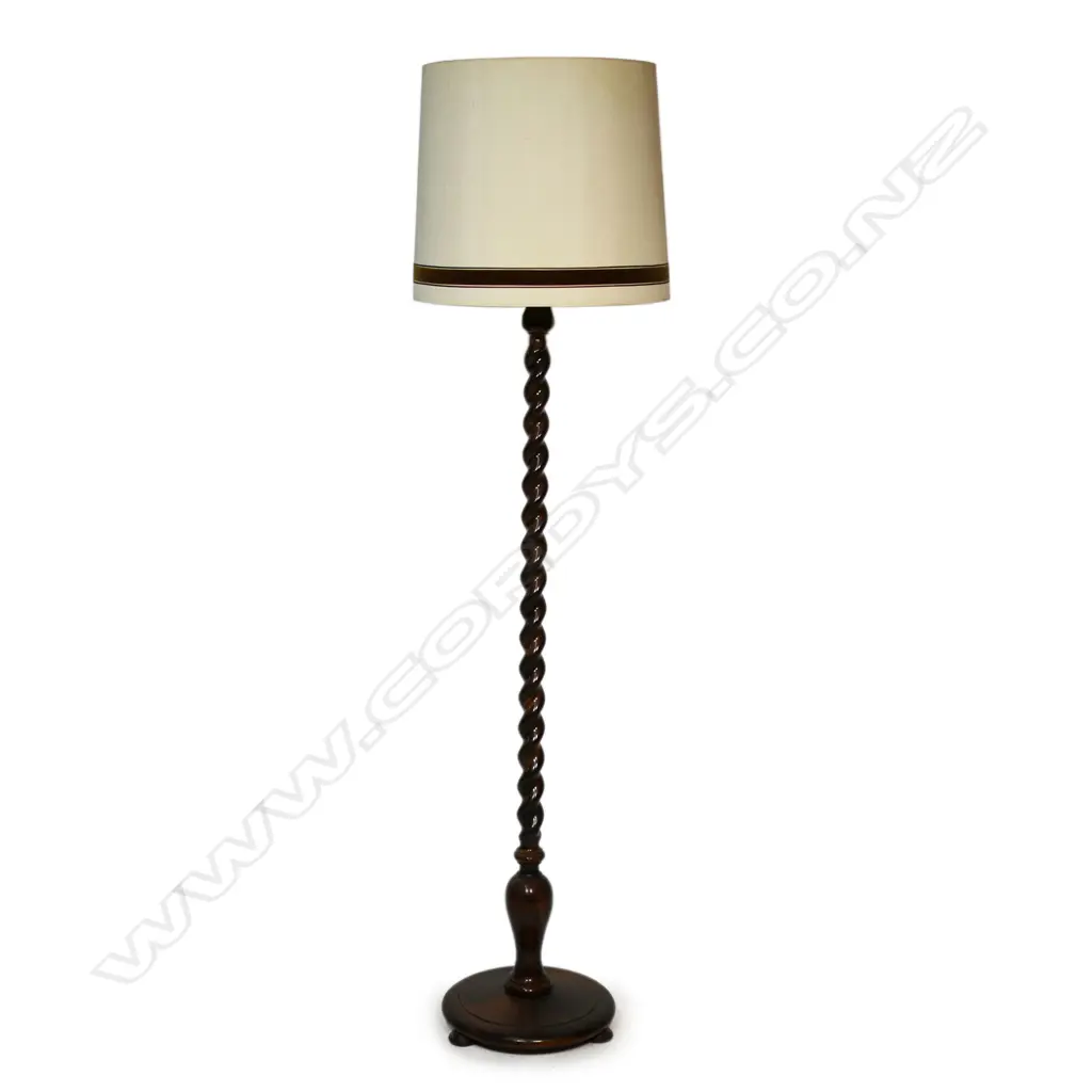 Good barley twist standard lamp & shade, H.1530mm Image 1++