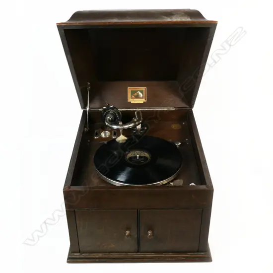 ’His Master’s Voice’ gramophone, Model 109. 380 x 450 x 33mm