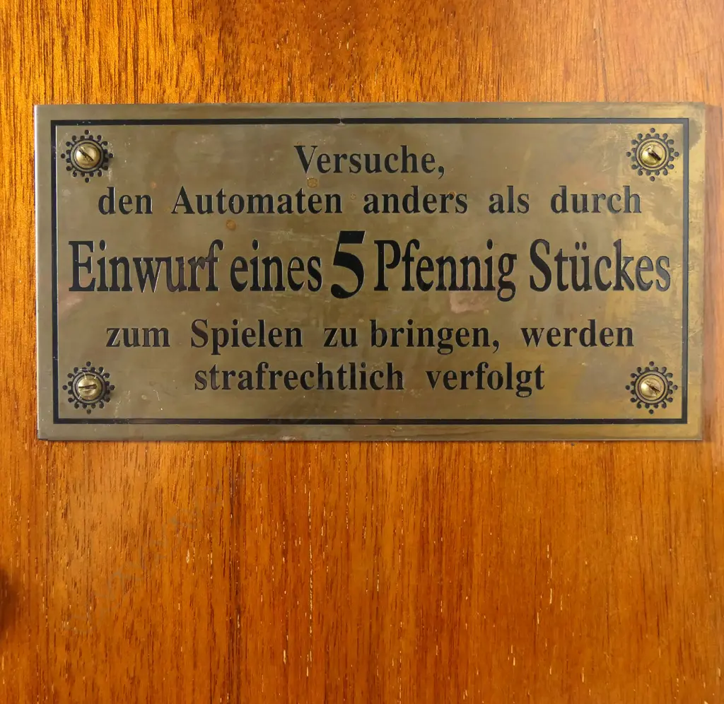 A large and impressive 19thC German upright 'Symphonion' musical disc player, Image 1++