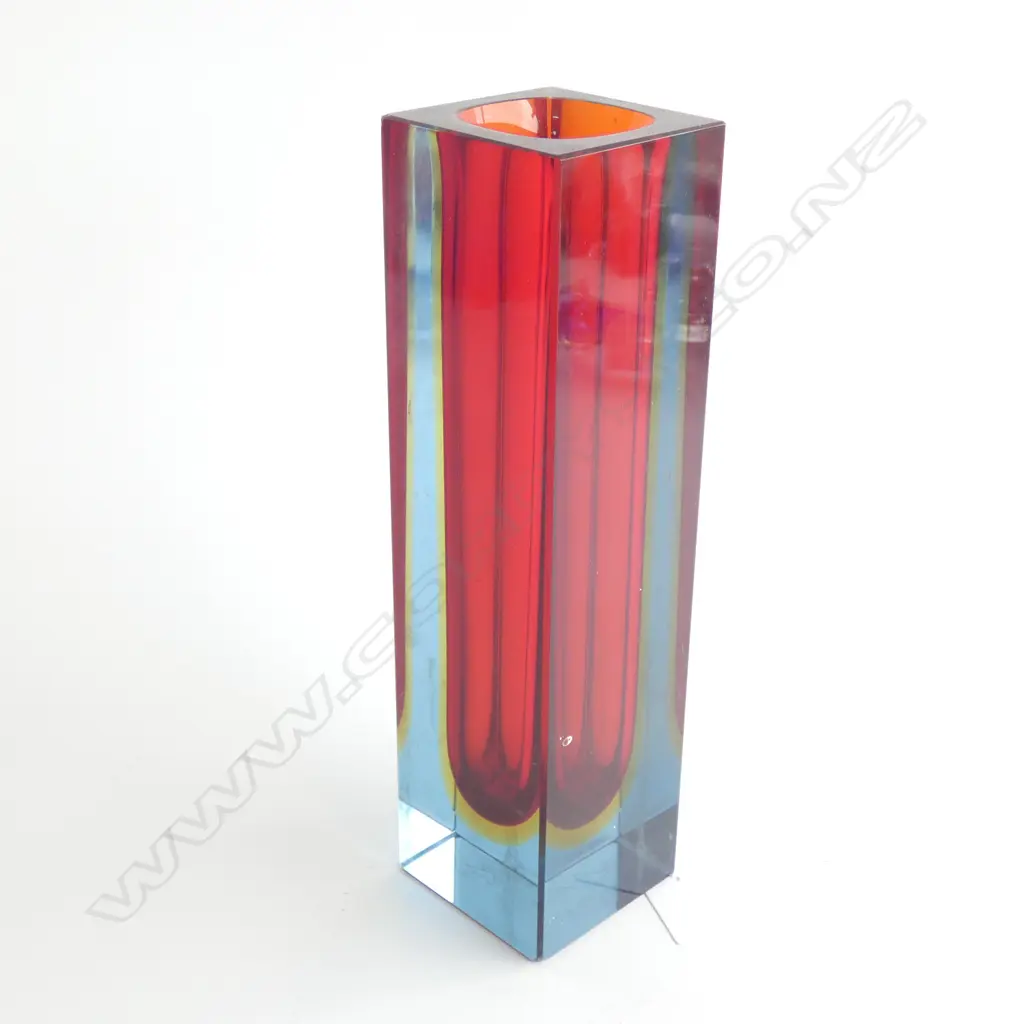 A Murano glass vase Image 1++