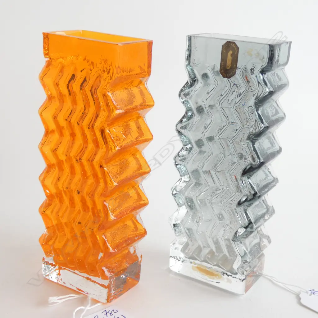 Two Whitefriars 'Zig-Zag' vases designed by Geoffrey Baxter Image 1++