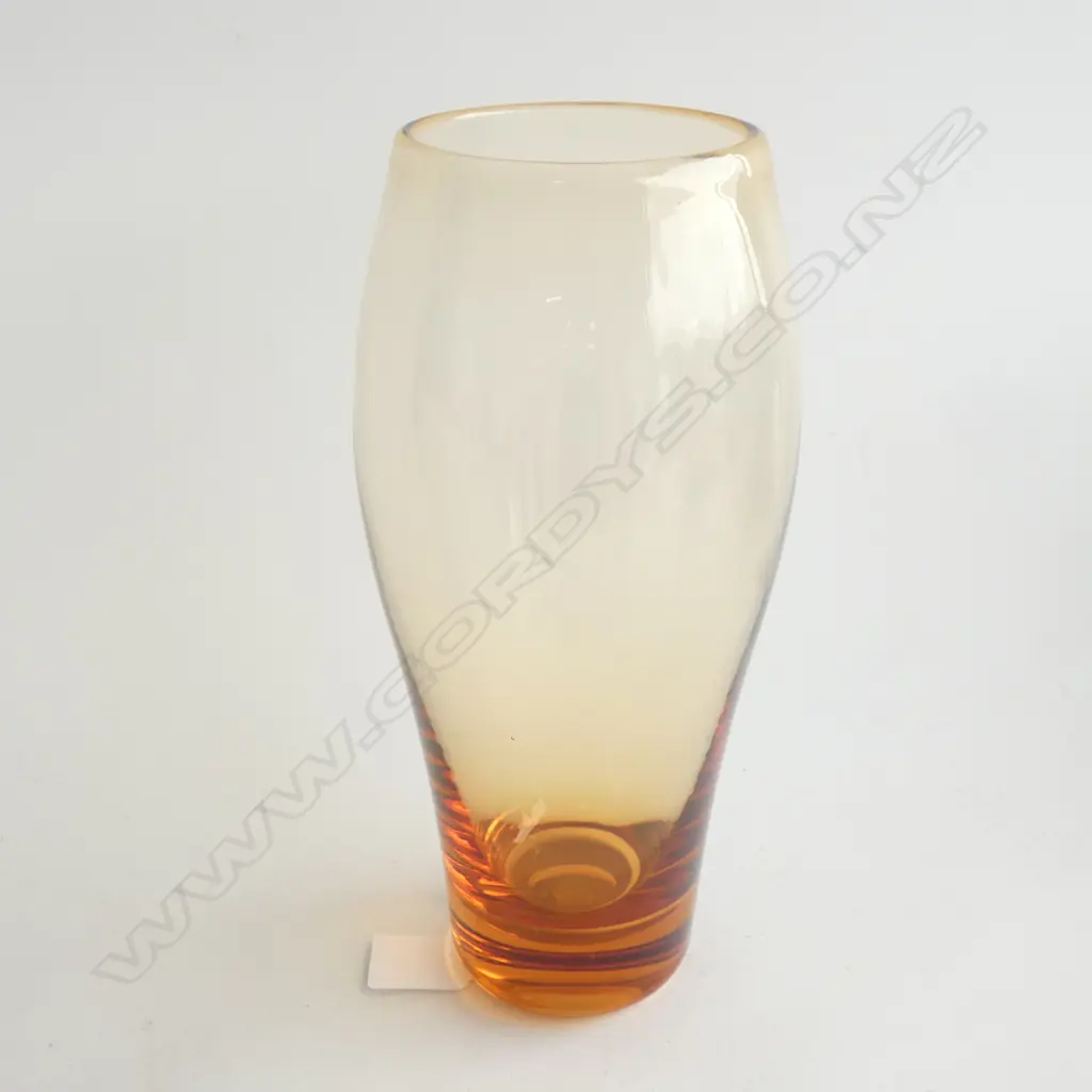 WHITEFRIARS AMBER GLASS VASE Image 1++