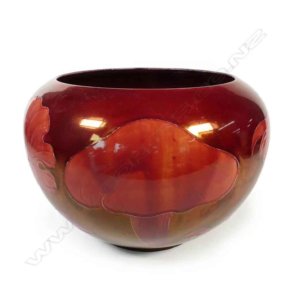 A rare and impressive large William Moorcroft 'Claremont’ flambé jardinière Image 1++