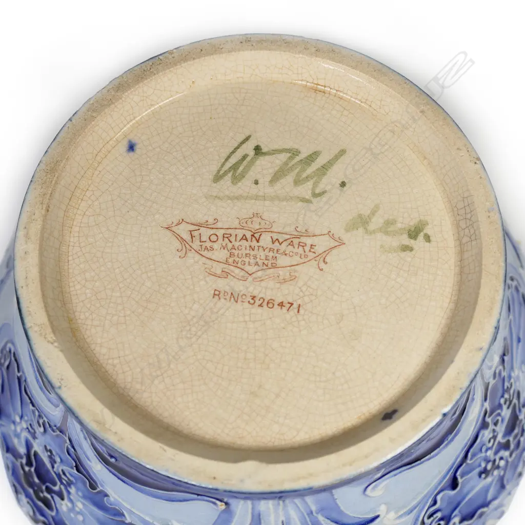 A Moorcroft Macintyre Florian Ware biscuit barrel, Poppy pattern Image 1++