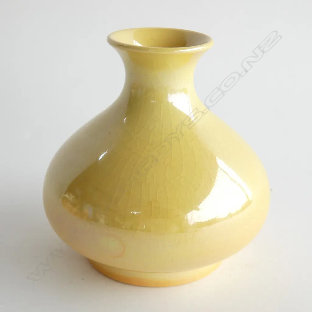A Moorcroft yellow lustre vase Image 1++