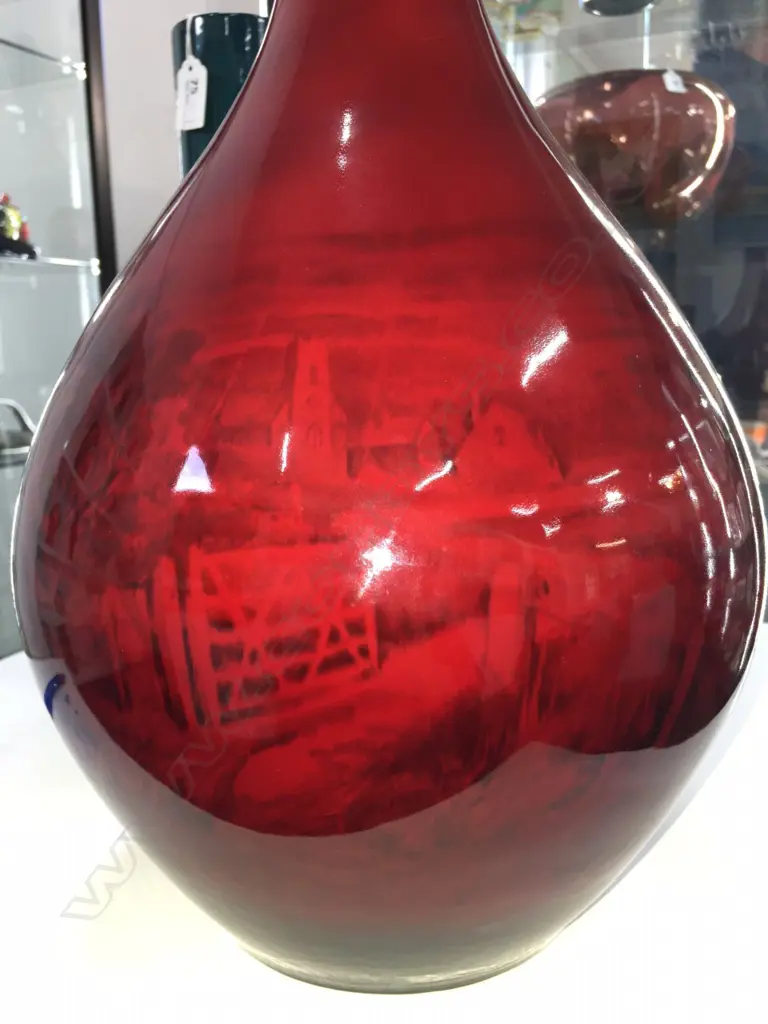 A large Royal Doulton flambé vase Image 1++
