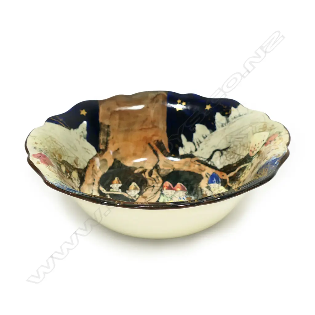 A Royal Doulton Gnomes bowl, Image 1++