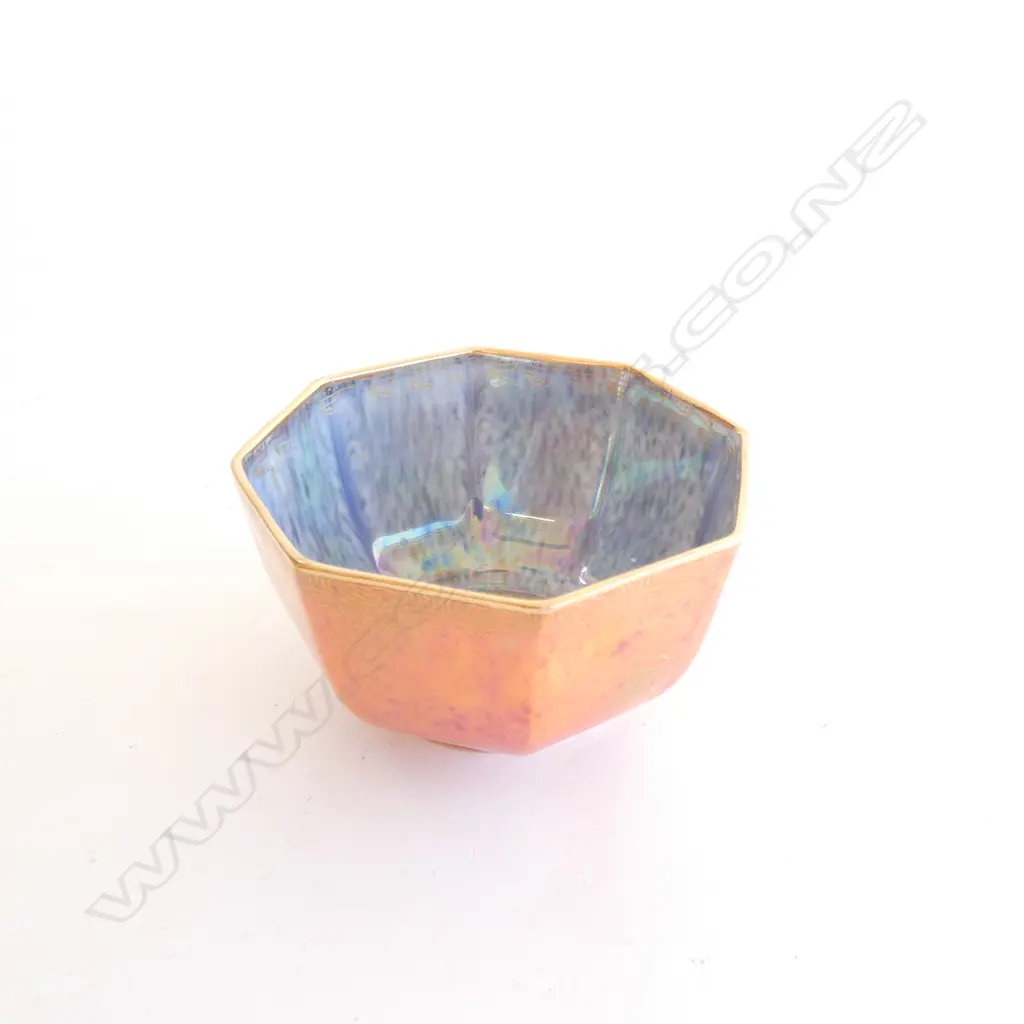 A Wedgwood lustre small octagonal bowl Image 1++