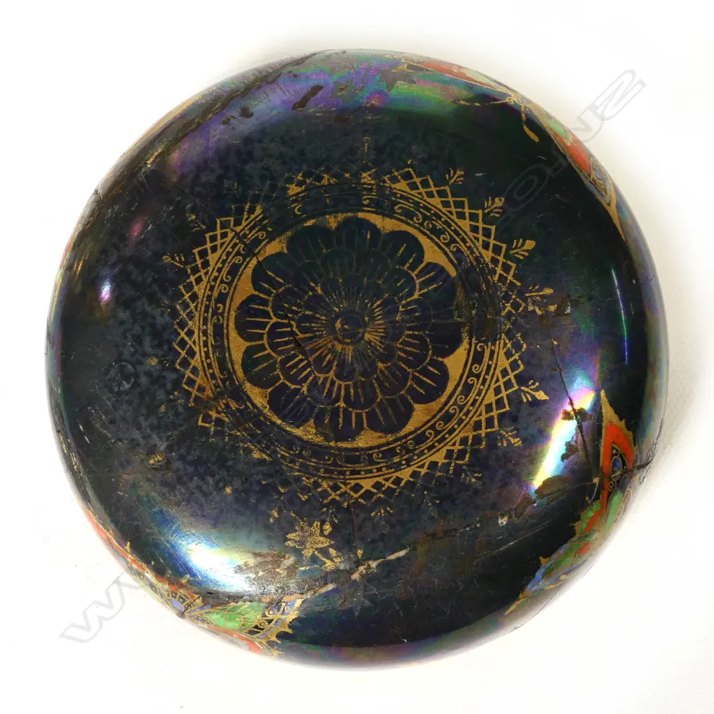 A Crown Devon 'Rural Lusterine' lidded ginder jar on matched stand, Image 1++