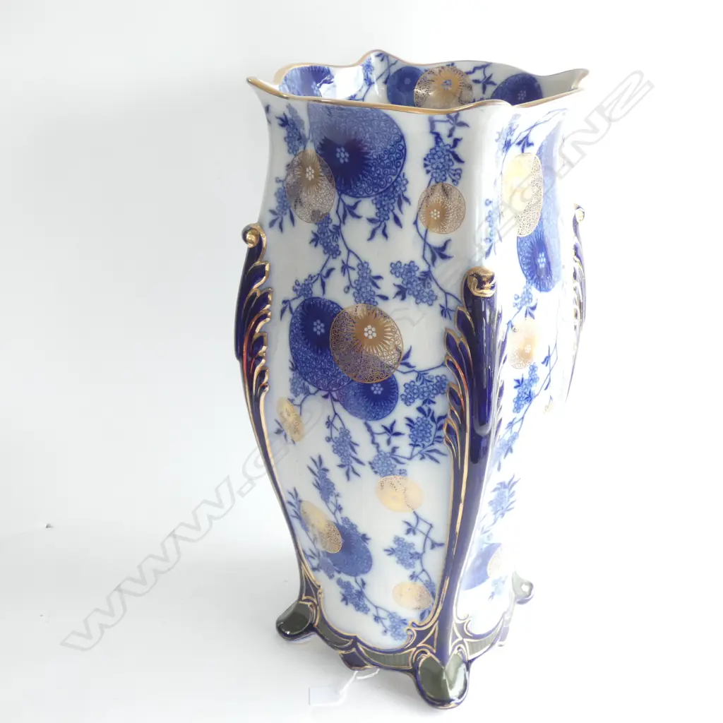 A  large Doulton Art Nouveau design umbrella stand Image 1++