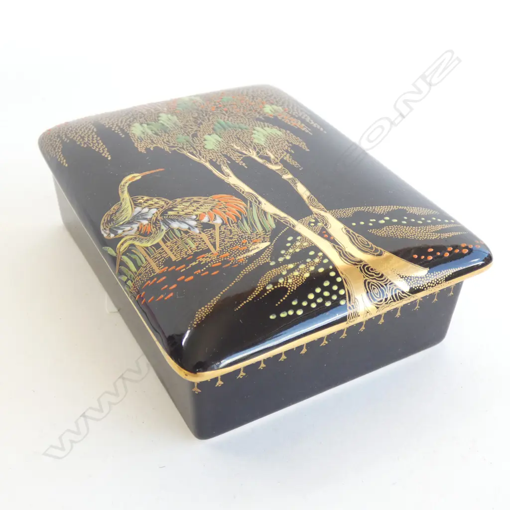 A Carlton Ware Noire Royale lidded box Image 1++