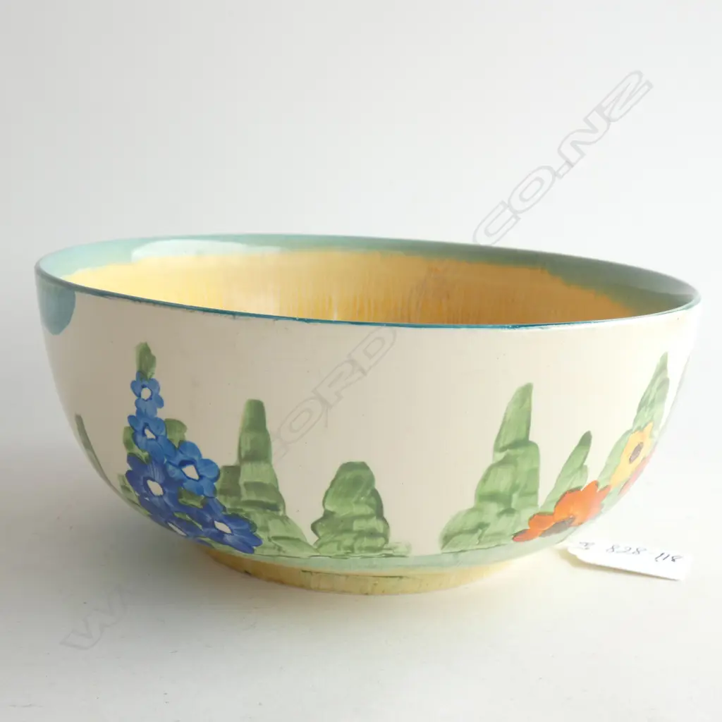 A Clarice Cliff Bizarre 'Sandon' pattern bowl Image 1++