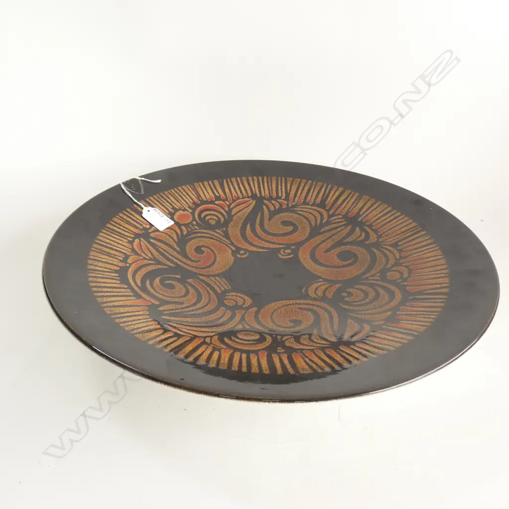 A large Poole Aegean charger. Image 1++