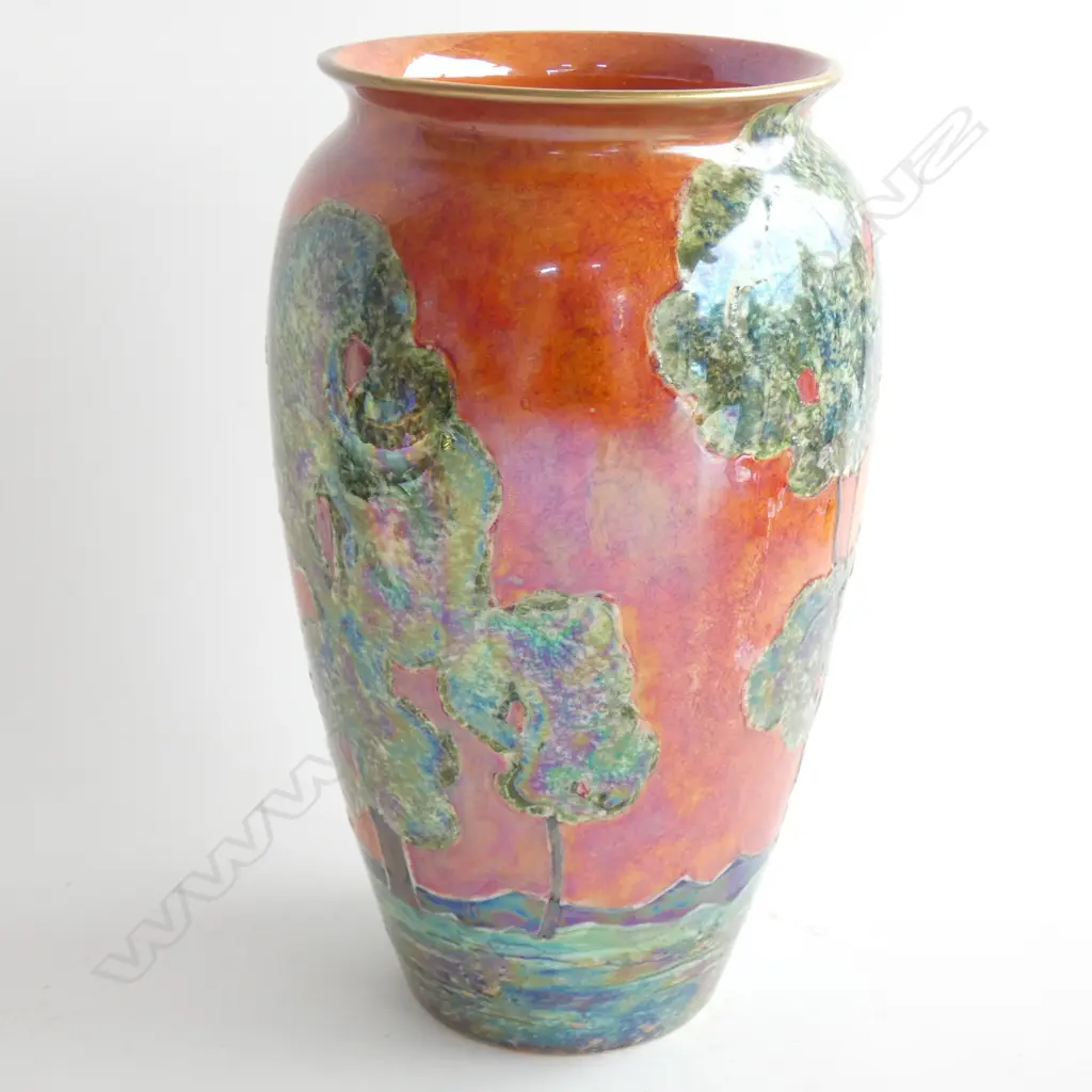 A Grimwades Byzanta kookaburra vase Image 1++