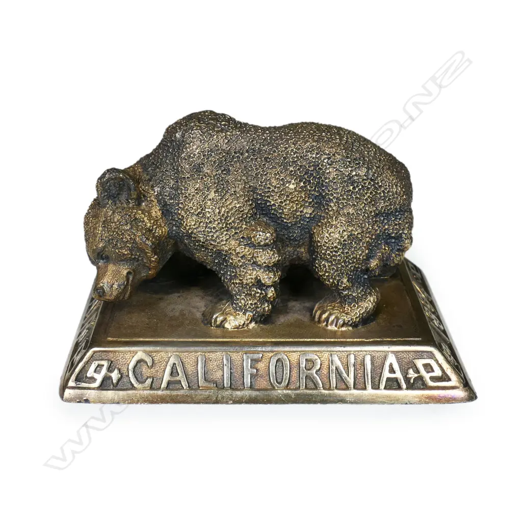Gilded California bear paperweight Image 1++