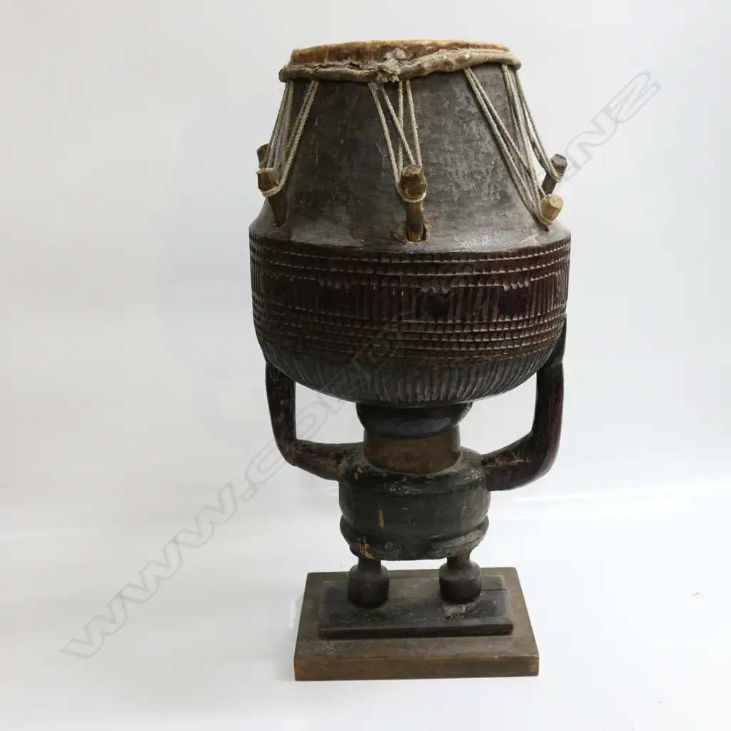 AFRICAN ASHANTI CARVED WOOD DRUM WITH FIGURAL BASE, H.700mm. Image 1++