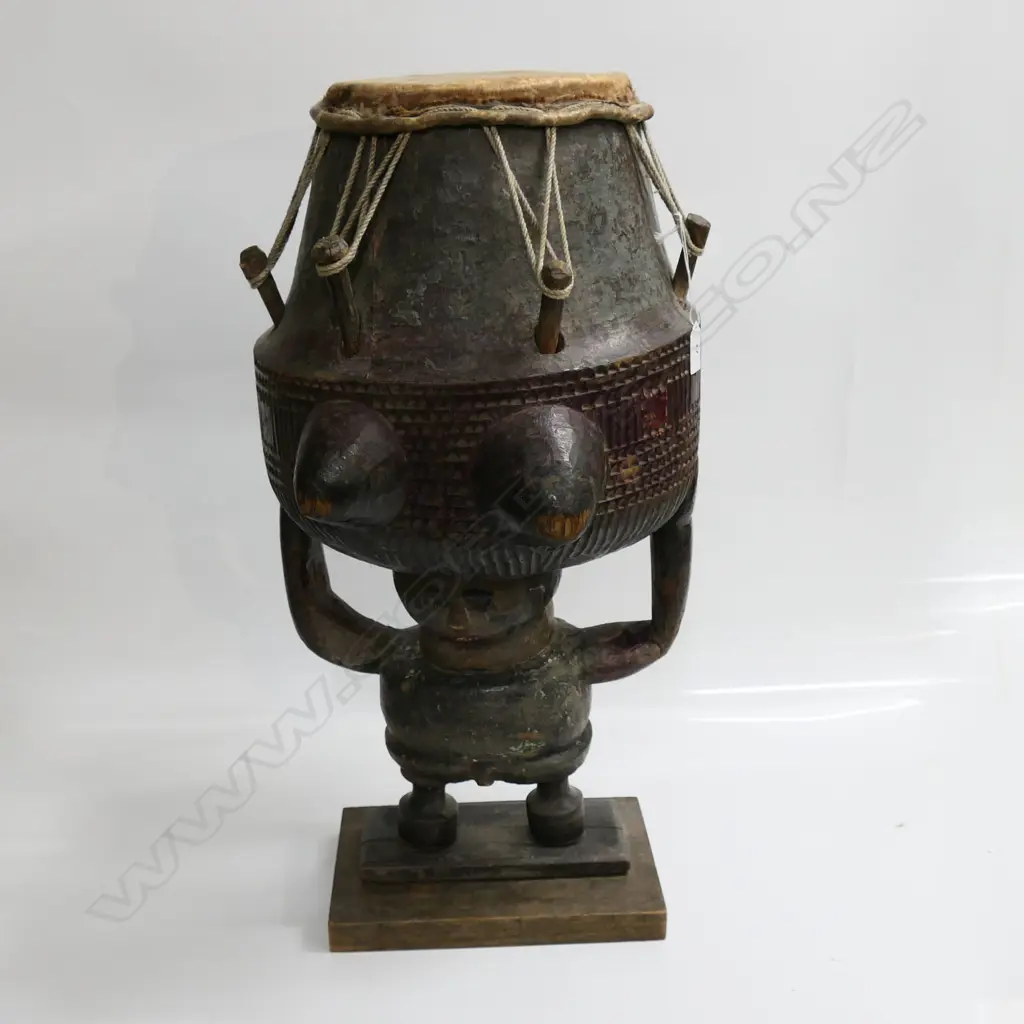 AFRICAN ASHANTI CARVED WOOD DRUM WITH FIGURAL BASE, H.700mm. Image 1++
