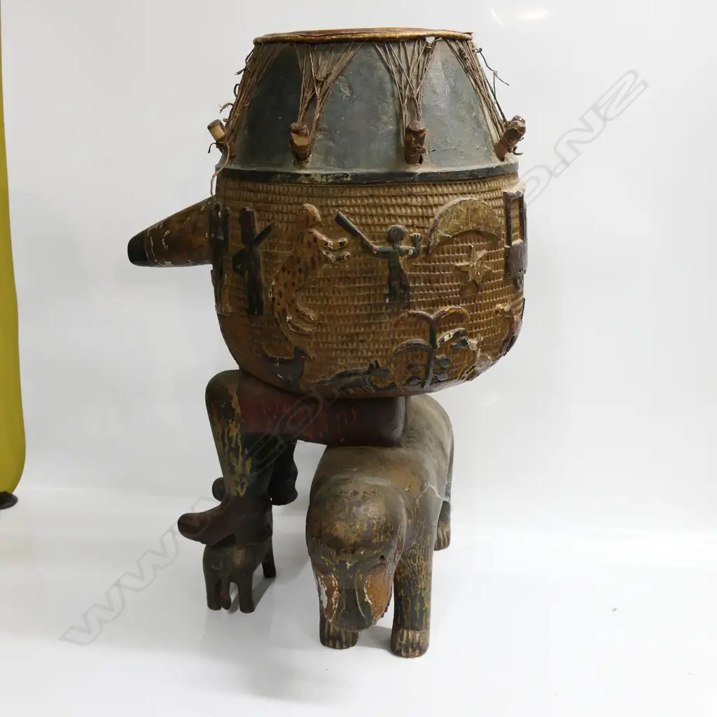 AFRICAN ASHANTI CARVED WOOD DRUM WITH MAN ON PIG, H.740mm. Image 1++