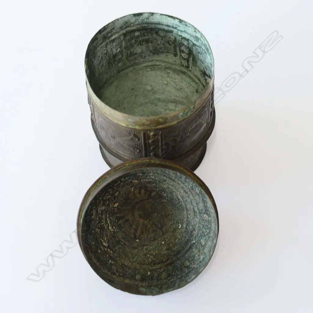 AFRICAN ANTIQUE ASHANTI BRASS FOROWA CONTAINER H.155mm. For storage of SHEA BUTTER. Image 1++