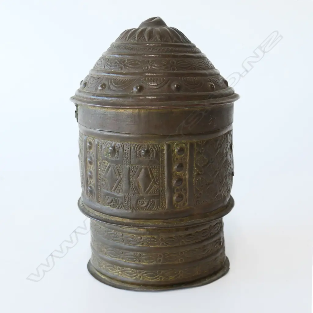 AFRICAN ANTIQUE ASHANTI BRASS FOROWA CONTAINER H.155mm. For storage of SHEA BUTTER. Image 1++