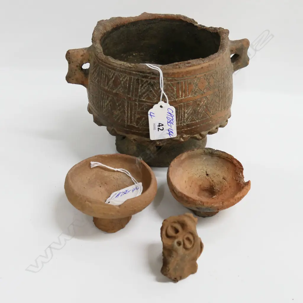 PRE-COLUMBIAN ? POTTERY VESSEL with incised decoration. H.120mm + 3 SMALLER PIECES(1 fragment). some faults Image 1++