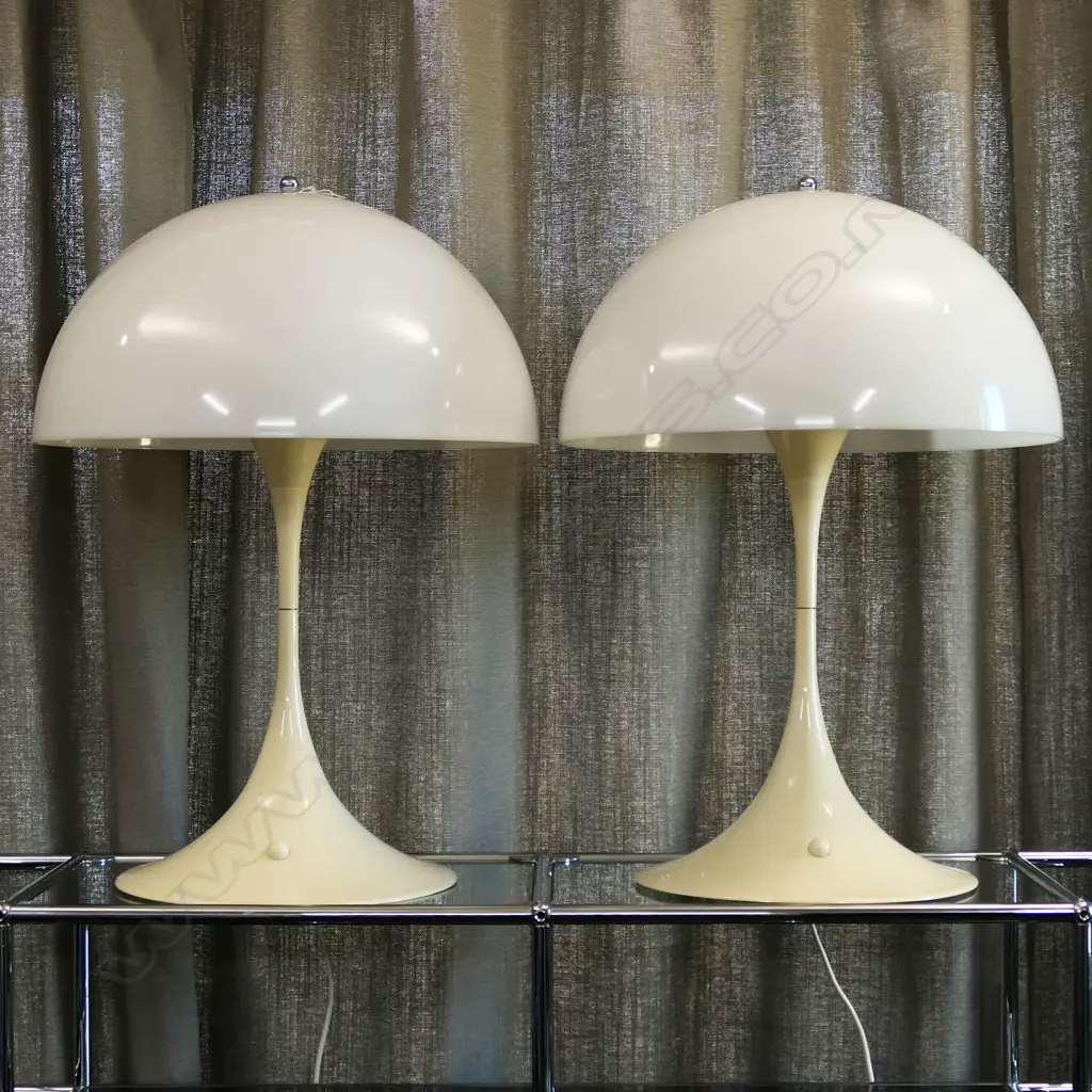 PR VINTAGE PANTHELLA TABLE LAMPS by Verner Panton for Louis Poulsen 1970's, H.740mm. Image 1++