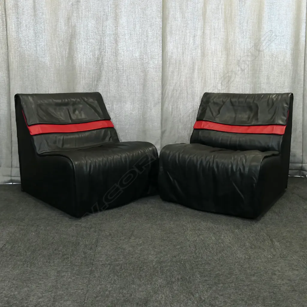 PR de Sede OF SWITZERLAND BLACK & RED LEATHER DESIGNER LOUNGE CHAIRS.740 x 800 x 770mm. Image 1++