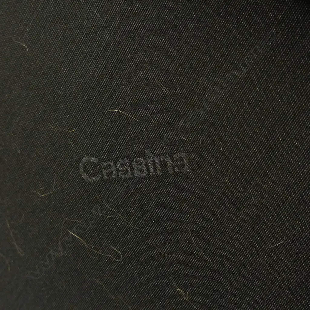 CASSINA MADE IN ITALY RED LEATHER LOUNGE CHAIR, 900 x 800 x 1050mm Image 1++