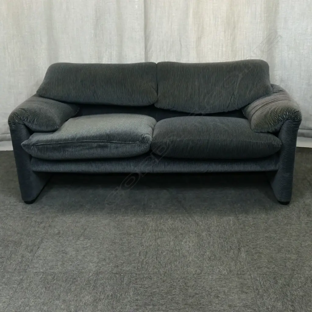 CASSINA MADE IN ITALY GREY STRIPED 2 SEATER COUCH, 1630mm x 750 x 1050mm (approx) Image 1++