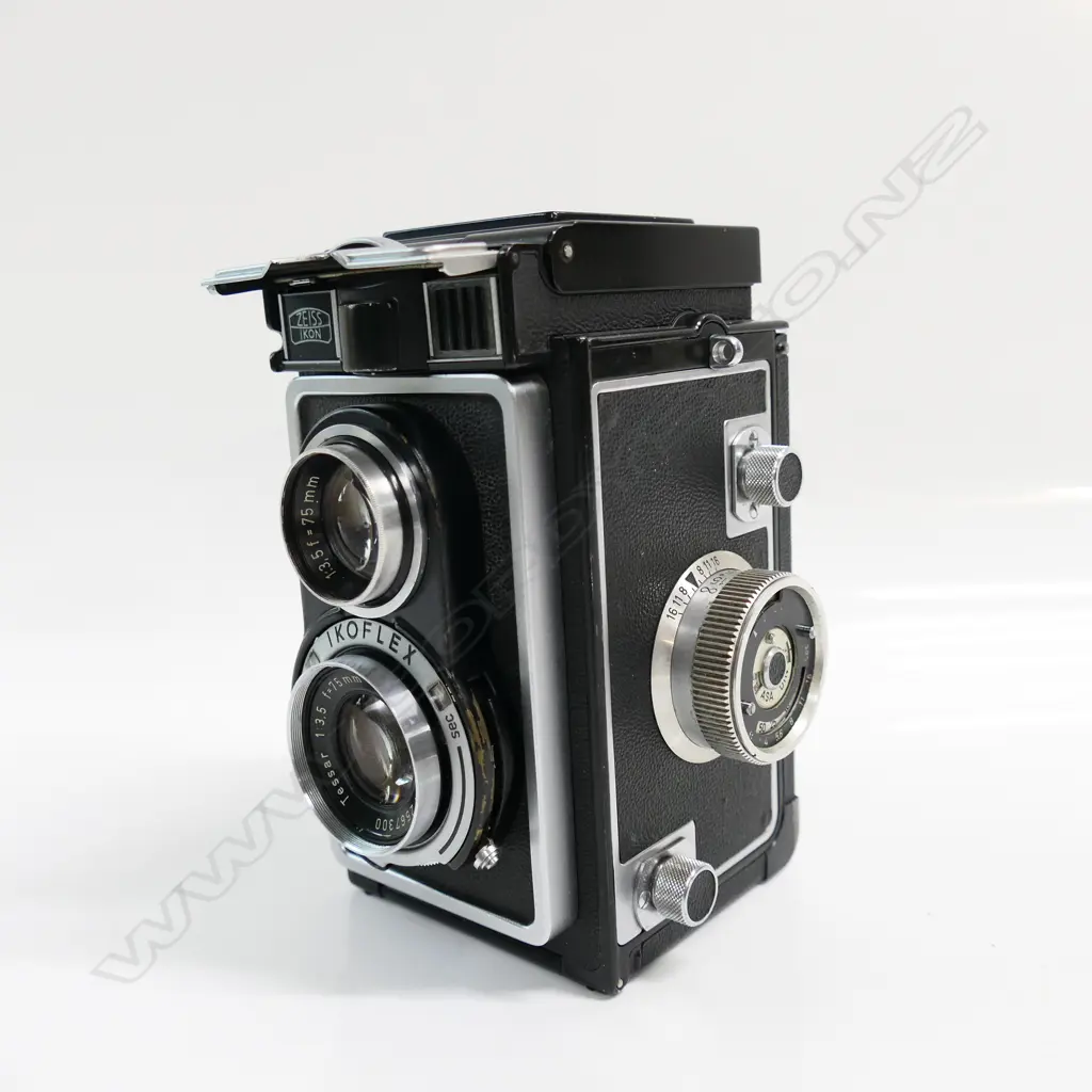 ZEISS IKON IKONFLEX BOX CAMERA Image 1++