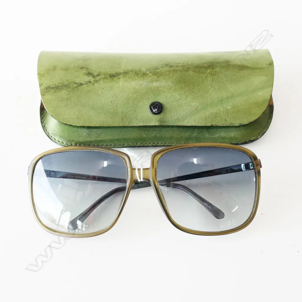 VINTAGE CHRISTIAN DIOR SUNGLASSES Image 1++