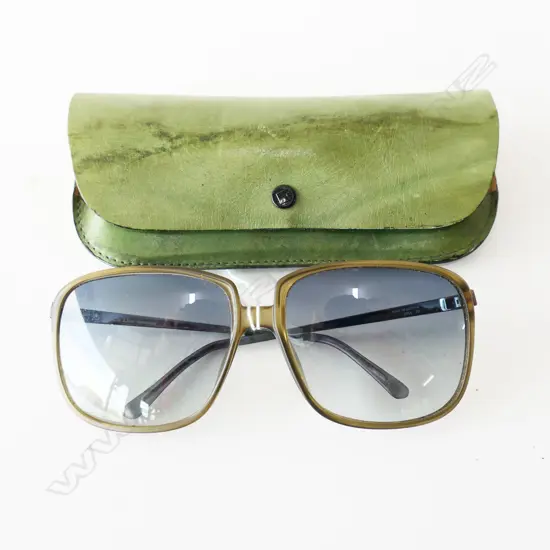 VINTAGE CHRISTIAN DIOR SUNGLASSES