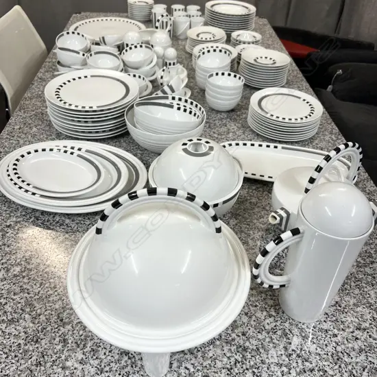 ROSETHAL FORNESETTI PALLADIANA DINNER SERVICE 9 PERSON SETTING